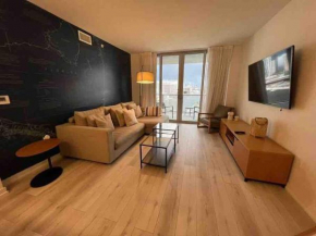 1B/1B Apartment in Hallandale Beach Amazing Views
